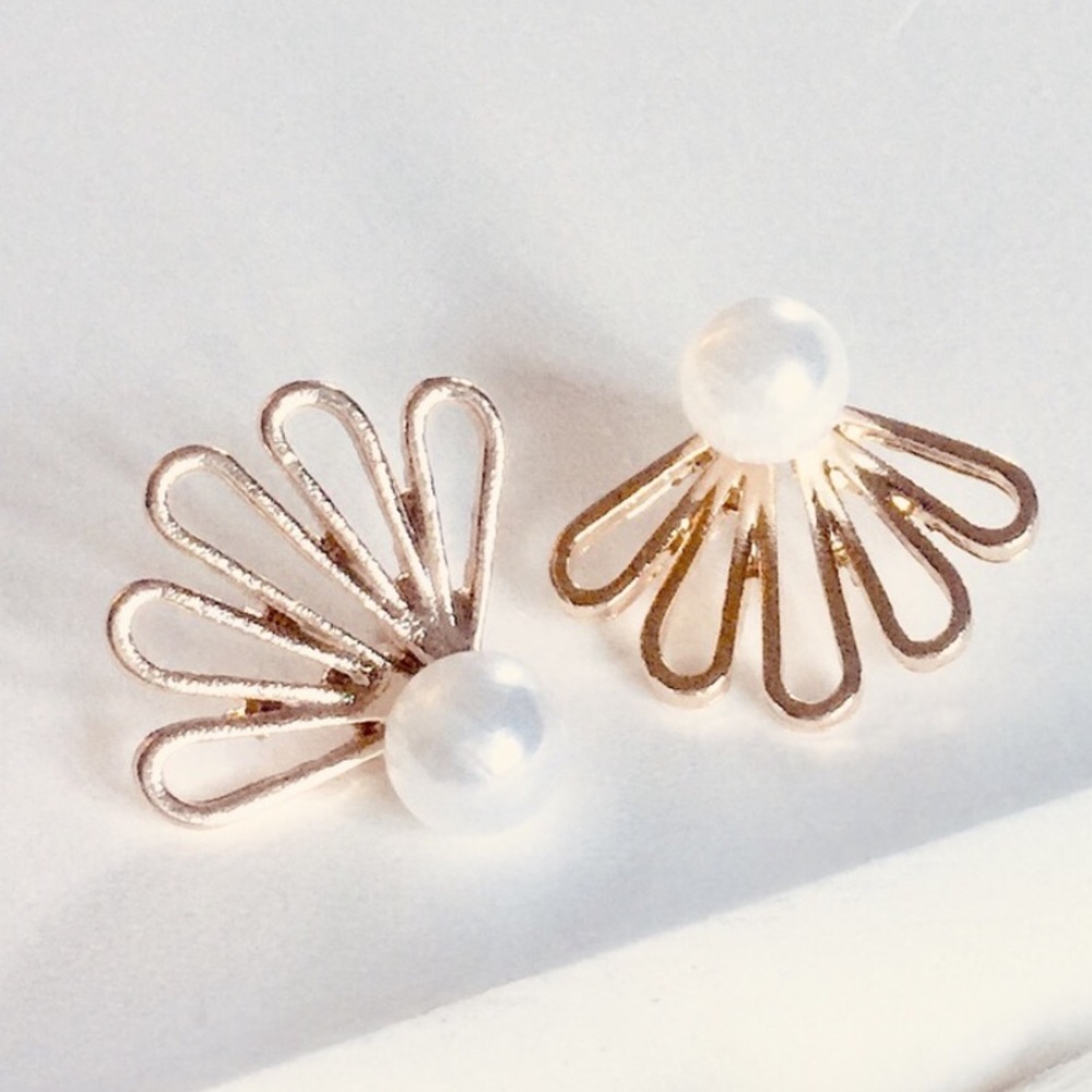 💌 2 Layer Pearl Earrings/ Cuff